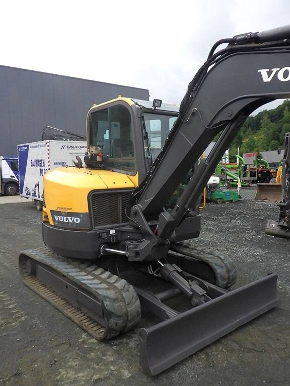 Volvo ECR 58 D mit Tiltrotator Steelwrist - Mini escavadeira: foto 4 Volvo ECR 58 D mit Tiltrotator Steelwrist - Mini escavadeira: foto 4