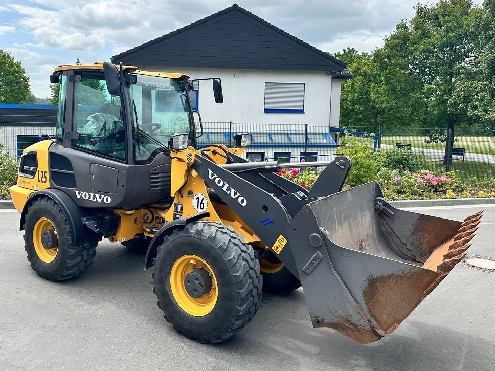 Volvo L 25 Electric - Pá carregadora de rodas: foto 2 Volvo L 25 Electric - Pá carregadora de rodas: foto 2