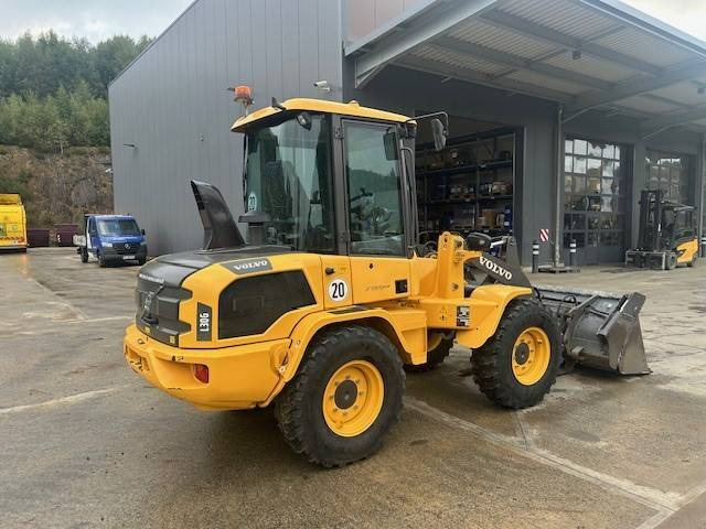 Volvo L 30 G - Pá carregadora de rodas: foto 3 Volvo L 30 G - Pá carregadora de rodas: foto 3