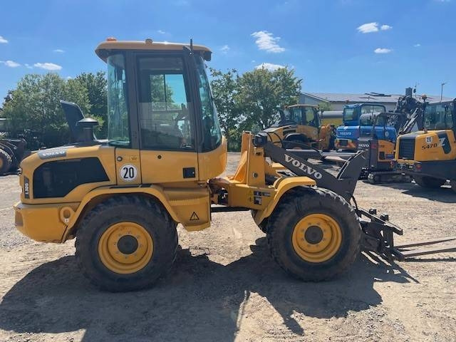 Volvo L 30 G - Pá carregadora de rodas: foto 2 Volvo L 30 G - Pá carregadora de rodas: foto 2
