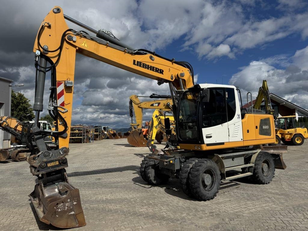 Liebherr A 920 Litronic - Escavadeira de rodas: foto 3 Liebherr A 920 Litronic - Escavadeira de rodas: foto 3