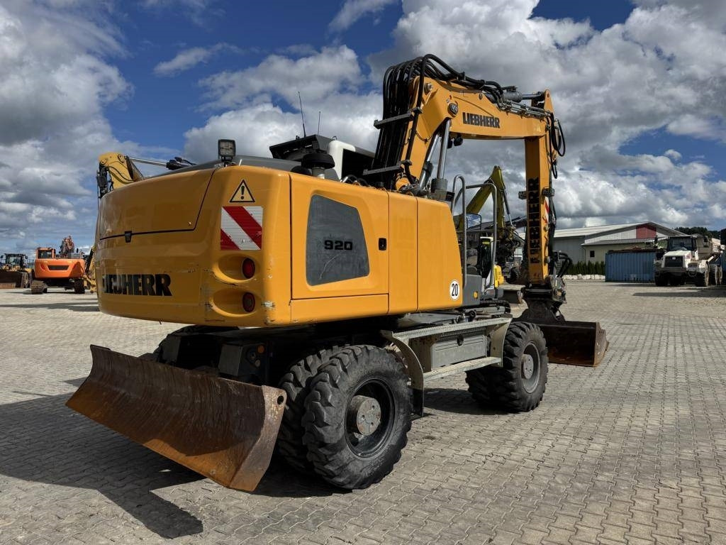 Liebherr A 920 Litronic - Escavadeira de rodas: foto 2 Liebherr A 920 Litronic - Escavadeira de rodas: foto 2