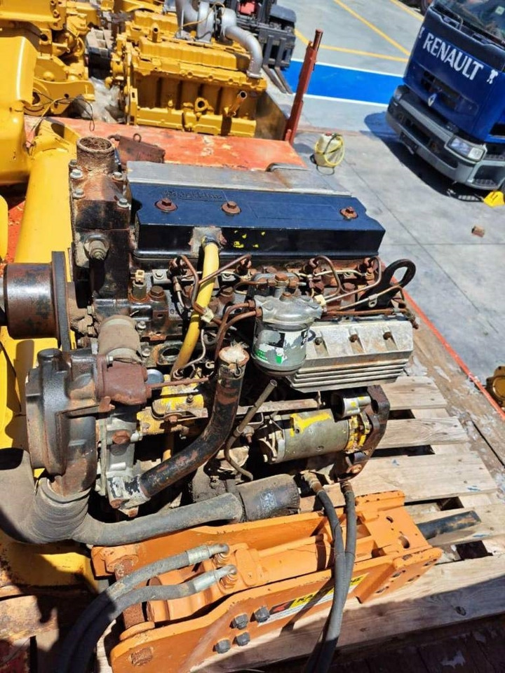 JCB 3CXT - Motor por Camião: foto 4 JCB 3CXT - Motor por Camião: foto 4
