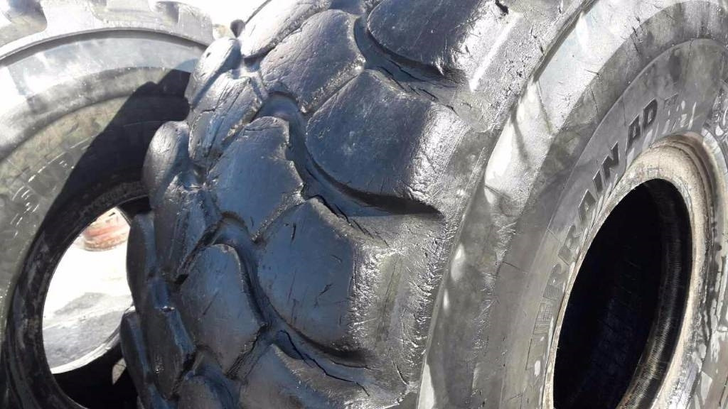 Pneu Michelin 29,5R25 X-SUPER TERRAIN /AD: foto 9