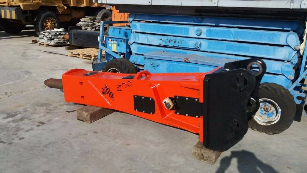 OCM 200s - Martelo hidráulico por Máquina de construção: foto 4 OCM 200s - Martelo hidráulico por Máquina de construção: foto 4