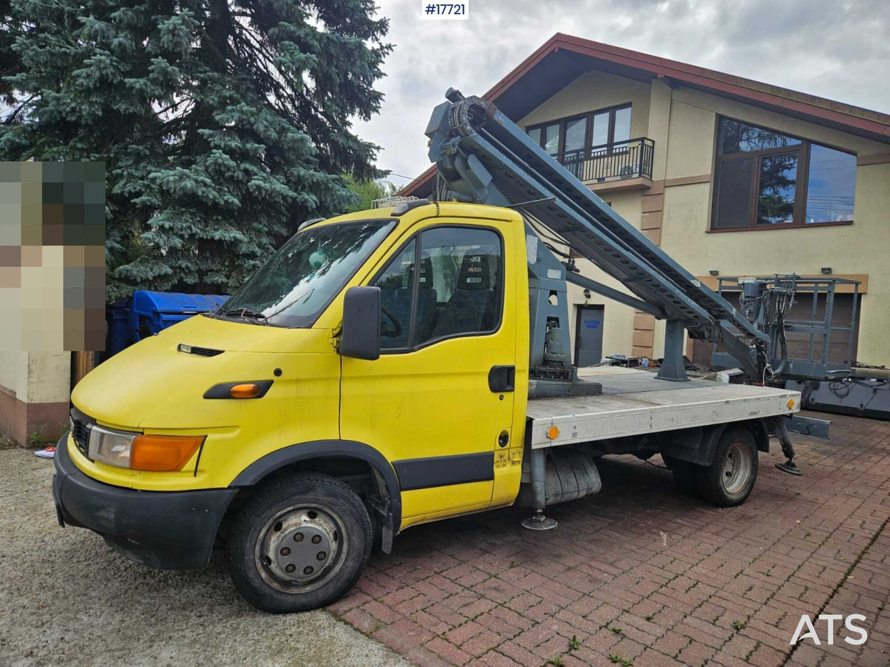 2000 Iveco Daily 35C11 - Plataforma de elevaçao rebocável: foto 2 2000 Iveco Daily 35C11 - Plataforma de elevaçao rebocável: foto 2