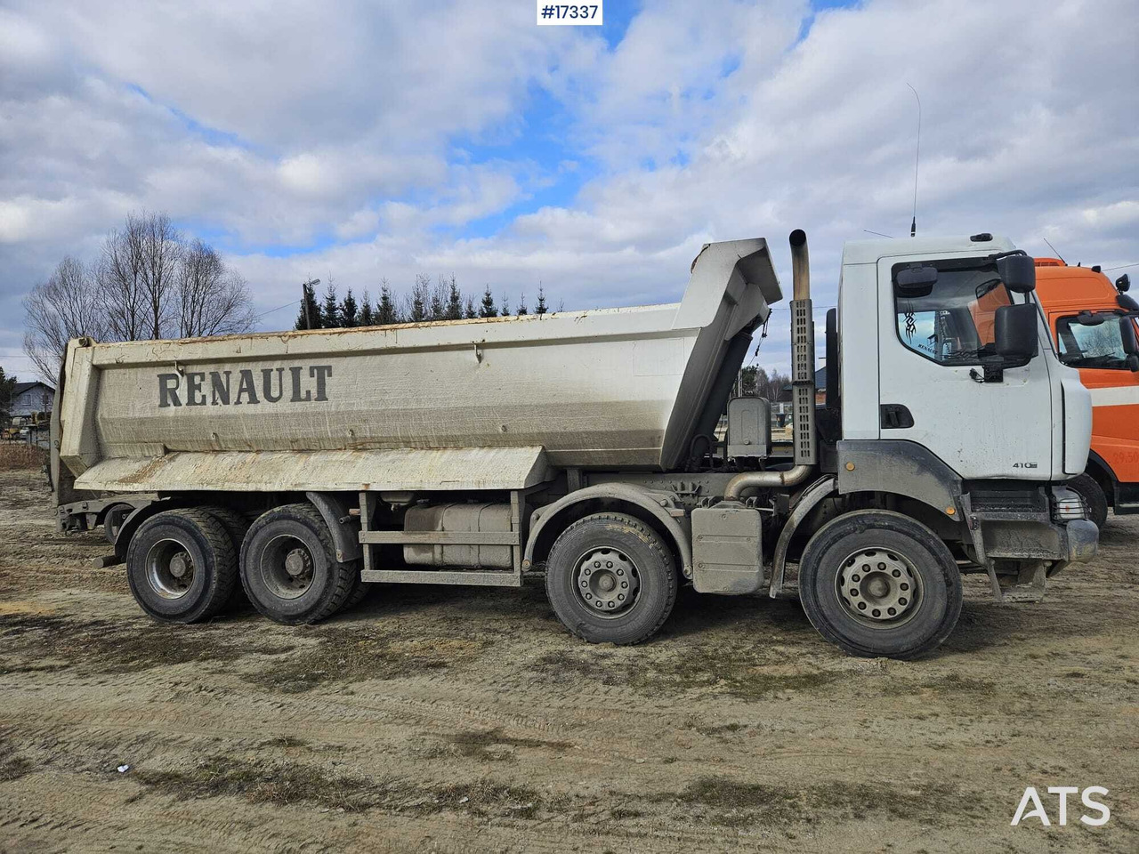 2007 Renault Kerax 8x4 - Camião basculante: foto 1 2007 Renault Kerax 8x4 - Camião basculante: foto 1