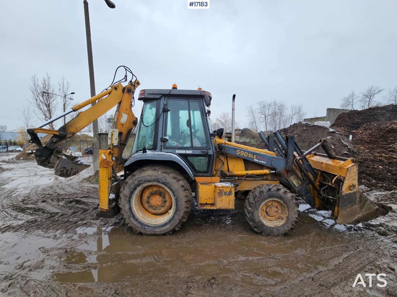 Backhoe loader CASE 590 Super LE PLUS (2000) - Retroescavadeira: foto 4 Backhoe loader CASE 590 Super LE PLUS (2000) - Retroescavadeira: foto 4