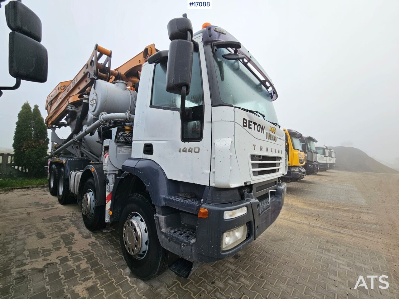 Concrete pump CIFA Magnum MK 28,4 IVECO 8x4 (2006) - Autobomba de betão: foto 3 Concrete pump CIFA Magnum MK 28,4 IVECO 8x4 (2006) - Autobomba de betão: foto 3