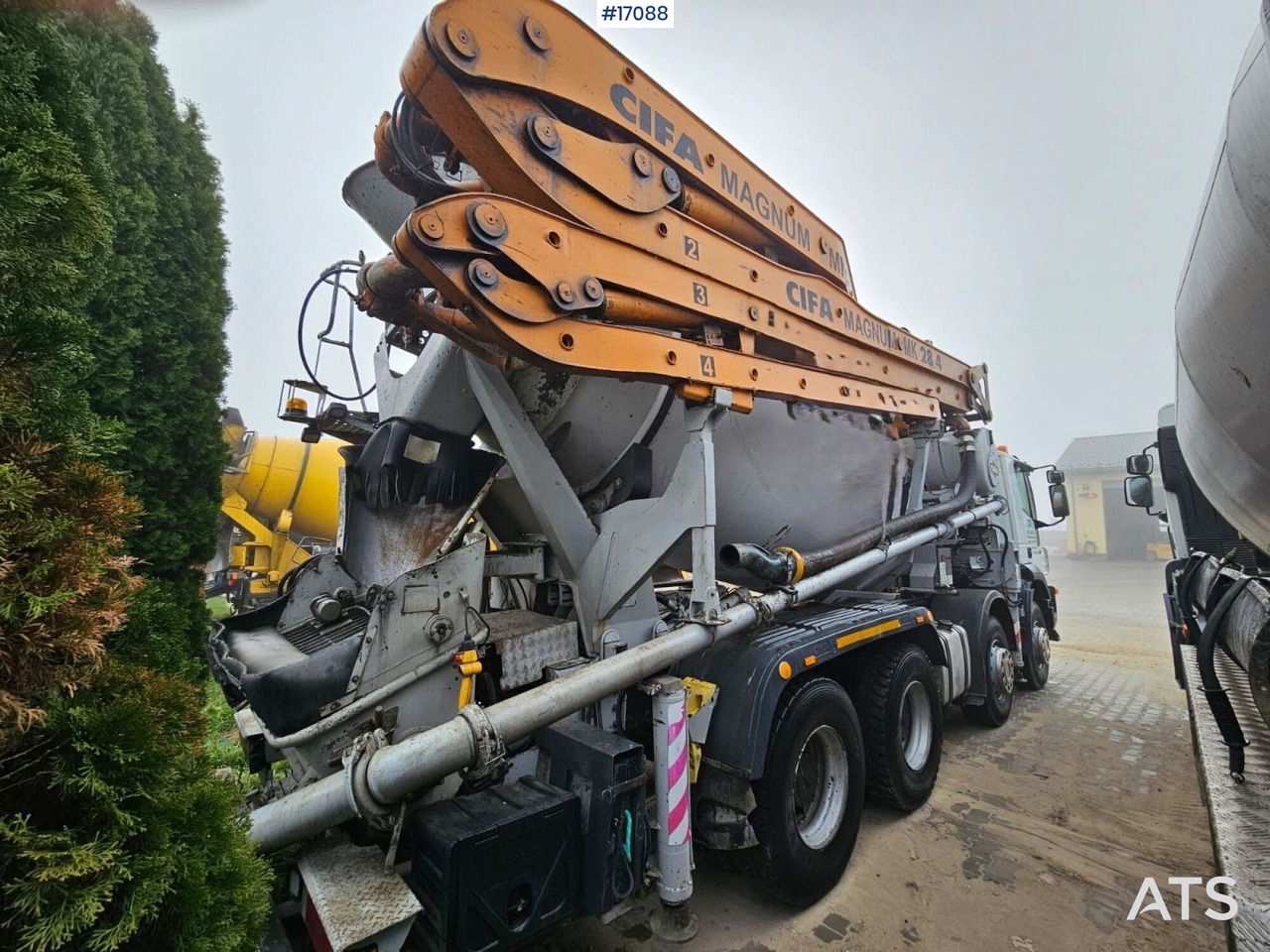 Autobomba de betão Concrete pump CIFA Magnum MK 28,4  IVECO 8x4 (2006): foto 8
