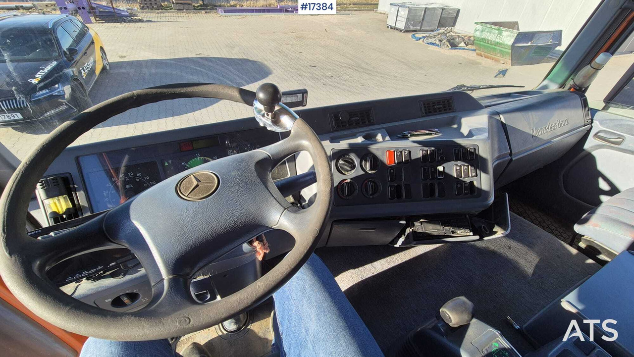 Camião basculante Three-axle tipper MERCEDES-BENZ ACTROS 2540 (1997): foto 14