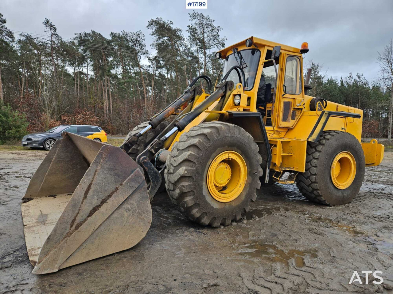 Wheel loader VOLVO 4500 (1984) - Pá carregadora de rodas: foto 1 Wheel loader VOLVO 4500 (1984) - Pá carregadora de rodas: foto 1