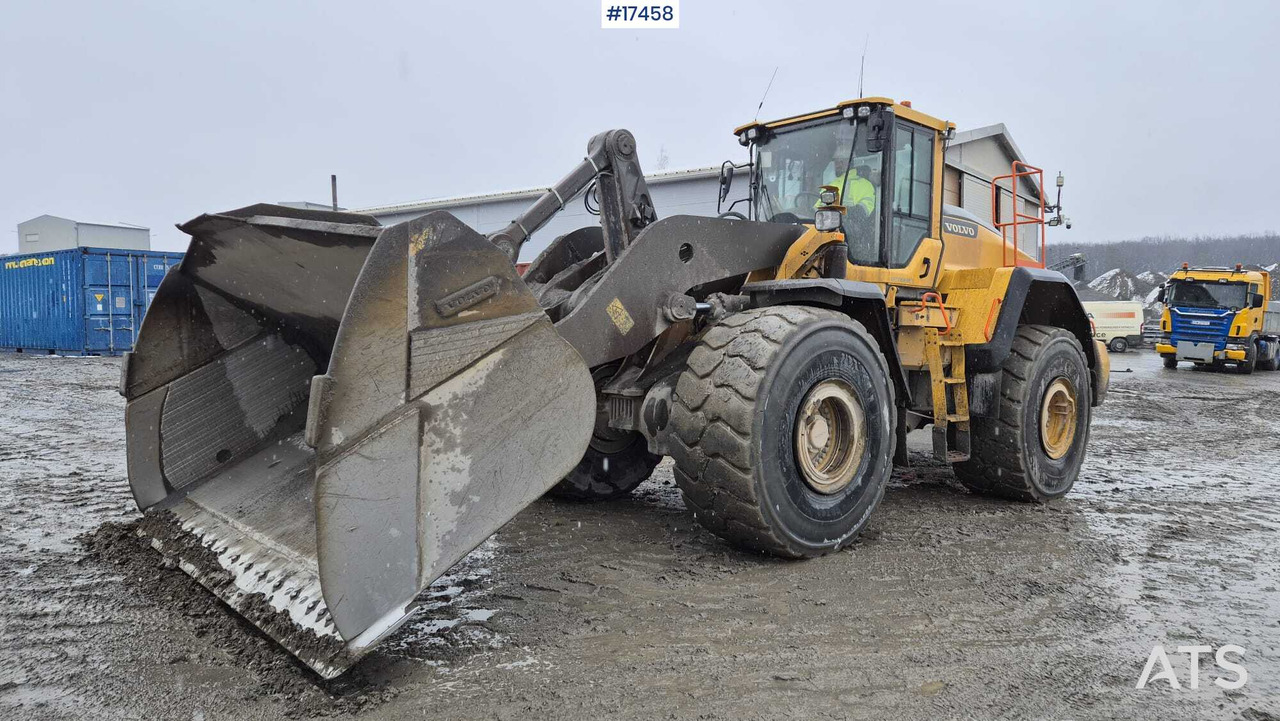 Wheel loader VOLVO L220H OptiShift (2021) - Pá carregadora de rodas: foto 2 Wheel loader VOLVO L220H OptiShift (2021) - Pá carregadora de rodas: foto 2