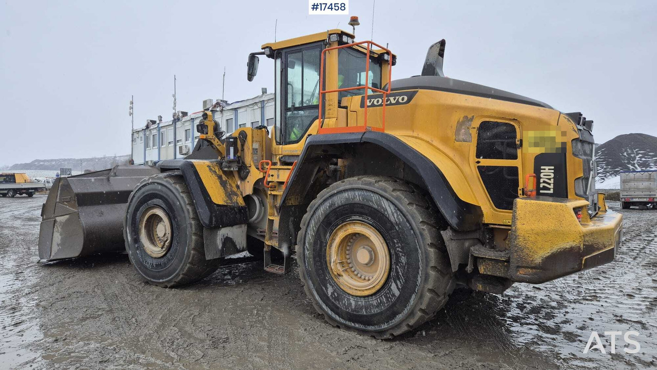 Wheel loader VOLVO L220H OptiShift (2021) - Pá carregadora de rodas: foto 4 Wheel loader VOLVO L220H OptiShift (2021) - Pá carregadora de rodas: foto 4