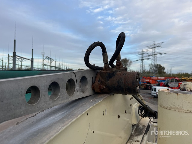 2010 Volvo FM420 8x4 Twin-Steer Sleeper Quad/A Dump Truck - Camião basculante: foto 5 2010 Volvo FM420 8x4 Twin-Steer Sleeper Quad/A Dump Truck - Camião basculante: foto 5