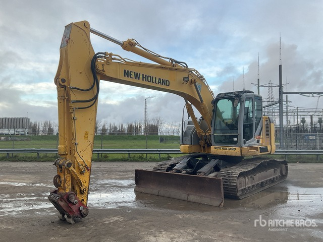2012 New Holland E235BSR-2 Tracked Excavator - Escavadora de rastos: foto 1 2012 New Holland E235BSR-2 Tracked Excavator - Escavadora de rastos: foto 1