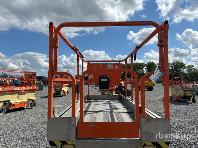 2013 JLG 3246 ES Electric Scissor Lift - Plataforma de Tijera/ Plataforma de tesoura: foto 5 2013 JLG 3246 ES Electric Scissor Lift - Plataforma de Tijera/ Plataforma de tesoura: foto 5
