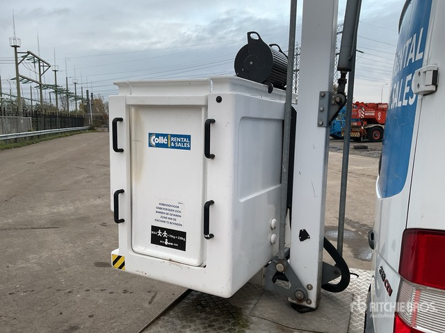 2013 Mercedes-Benz 2013 Danilift P130V Straight Bo ... Boom Truck - Caminhão com plataforma aérea: foto 5 2013 Mercedes-Benz 2013 Danilift P130V Straight Bo ... Boom Truck - Caminhão com plataforma aérea: foto 5