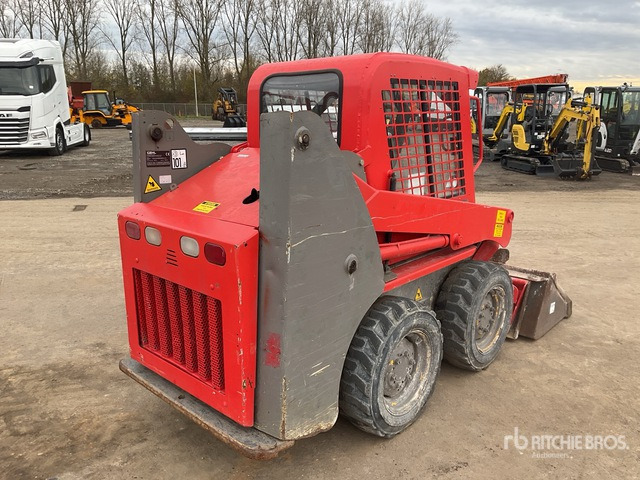 2014 Gehl GL3840 (Inoperable) Skid Steer Loader - Mini pá carregadora: foto 3 2014 Gehl GL3840 (Inoperable) Skid Steer Loader - Mini pá carregadora: foto 3