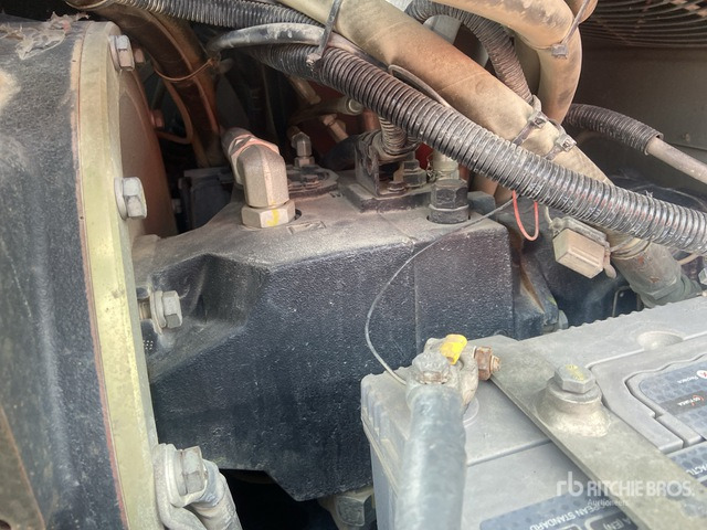 2014 Haulotte HTL 4017 Verreiker - Empilhador telescópico: foto 5 2014 Haulotte HTL 4017 Verreiker - Empilhador telescópico: foto 5