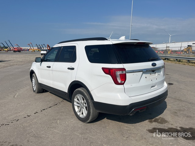 2015 Ford Explorer 4WD SUV - SUV: foto 1 2015 Ford Explorer 4WD SUV - SUV: foto 1