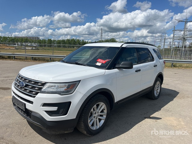 2015 Ford Explorer 4WD SUV - SUV: foto 3 2015 Ford Explorer 4WD SUV - SUV: foto 3