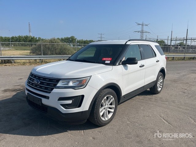 2015 Ford Explorer 4WD SUV - SUV: foto 3 2015 Ford Explorer 4WD SUV - SUV: foto 3