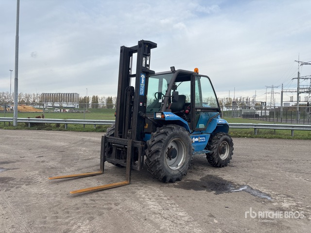 2015 Manitou M30-4 4x4 Rough Terrain Forklift - Empilhador todo-o-terreno: foto 2 2015 Manitou M30-4 4x4 Rough Terrain Forklift - Empilhador todo-o-terreno: foto 2