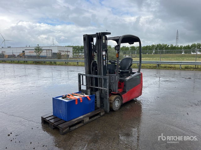 2015 Manitou ME318-48V Electric Forklift - Empilhadeira elétrica: foto 1 2015 Manitou ME318-48V Electric Forklift - Empilhadeira elétrica: foto 1