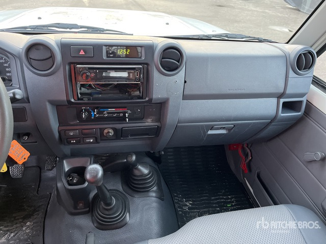 2018 Toyota Land Cruiser 4WD SUV - SUV: foto 4 2018 Toyota Land Cruiser 4WD SUV - SUV: foto 4