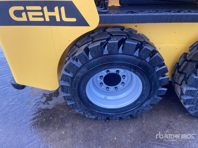 2020 Gehl R165 Two-Speed High Flow Skid Steer Loader - Mini pá carregadora: foto 5 2020 Gehl R165 Two-Speed High Flow Skid Steer Loader - Mini pá carregadora: foto 5