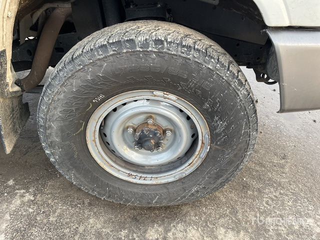 2020 Toyota Land Cruiser 4WD SUV - SUV: foto 3 2020 Toyota Land Cruiser 4WD SUV - SUV: foto 3