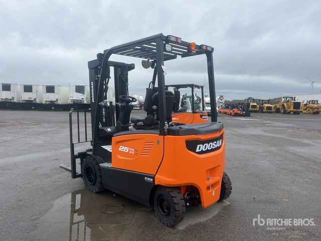 2023 Doosan B25X-7 PLUS (Unused) Electric Forklift - Empilhadeira elétrica: foto 3 2023 Doosan B25X-7 PLUS (Unused) Electric Forklift - Empilhadeira elétrica: foto 3