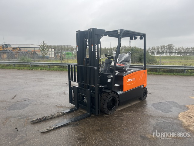 2023 Doosan B30X-7 PLUS (Unused) Electric Forklift - Empilhadeira elétrica: foto 2 2023 Doosan B30X-7 PLUS (Unused) Electric Forklift - Empilhadeira elétrica: foto 2
