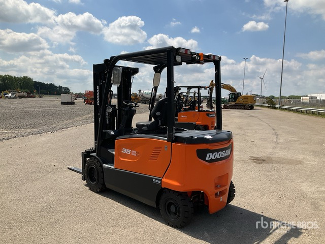 2024 Doosan B35X-7 PLUS (Unused) Electric Forklift - Empilhadeira elétrica: foto 3 2024 Doosan B35X-7 PLUS (Unused) Electric Forklift - Empilhadeira elétrica: foto 3