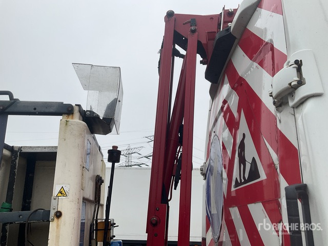 Iveco Boom Truck - Caminhão com plataforma aérea: foto 5 Iveco Boom Truck - Caminhão com plataforma aérea: foto 5