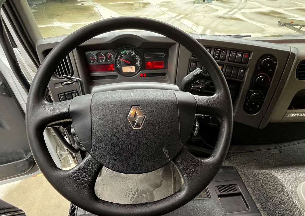 Renault Kerax 380 EEV // Skrzynia Burtowa // HIAB XS166 Hipro + Radio // Zwolnice // // - Camião de caixa aberta/ Plataforma, Camião grua: foto 5 Renault Kerax 380 EEV // Skrzynia Burtowa // HIAB XS166 Hipro + Radio // Zwolnice // // - Camião de caixa aberta/ Plataforma, Camião grua: foto 5