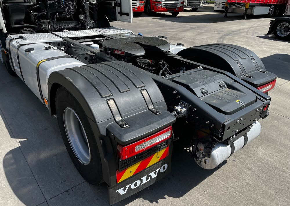 Tractor Volvo FH 500 EURO 6 // Standard // 2024 Rok // Parkclima // Globe XL // Skóry // Joystick //: foto 11