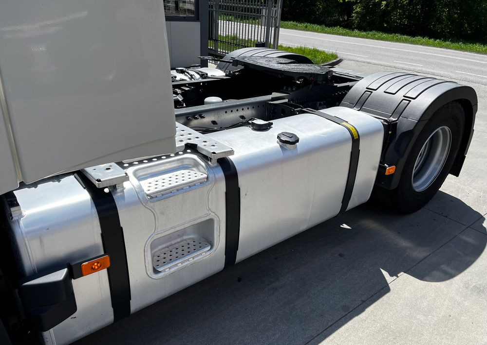 Tractor Volvo FH 500 EURO 6 // Standard // 2024 Rok // Parkclima // Globe XL // Skóry // Joystick //: foto 18
