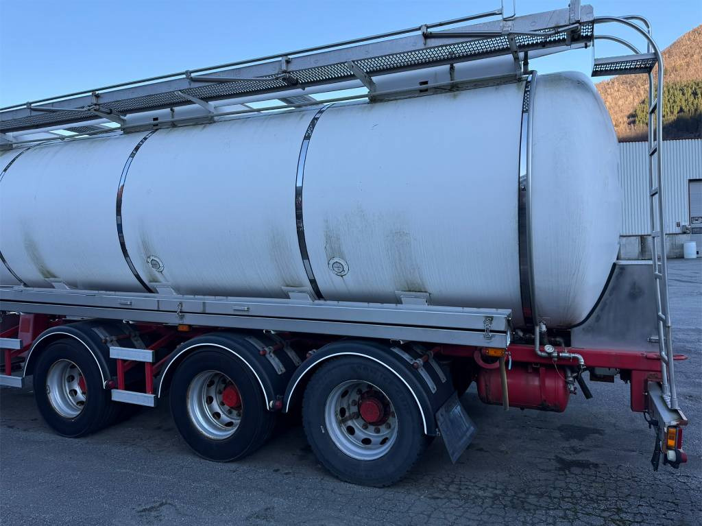 Annet Schrader tank trailer 32 m2 - Semirreboque tanque: foto 5 Annet Schrader tank trailer 32 m2 - Semirreboque tanque: foto 5