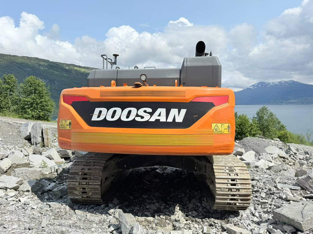 Escavadora de rastos Doosan DX 300 LC-5: foto 6 Escavadora de rastos Doosan DX 300 LC-5: foto 6