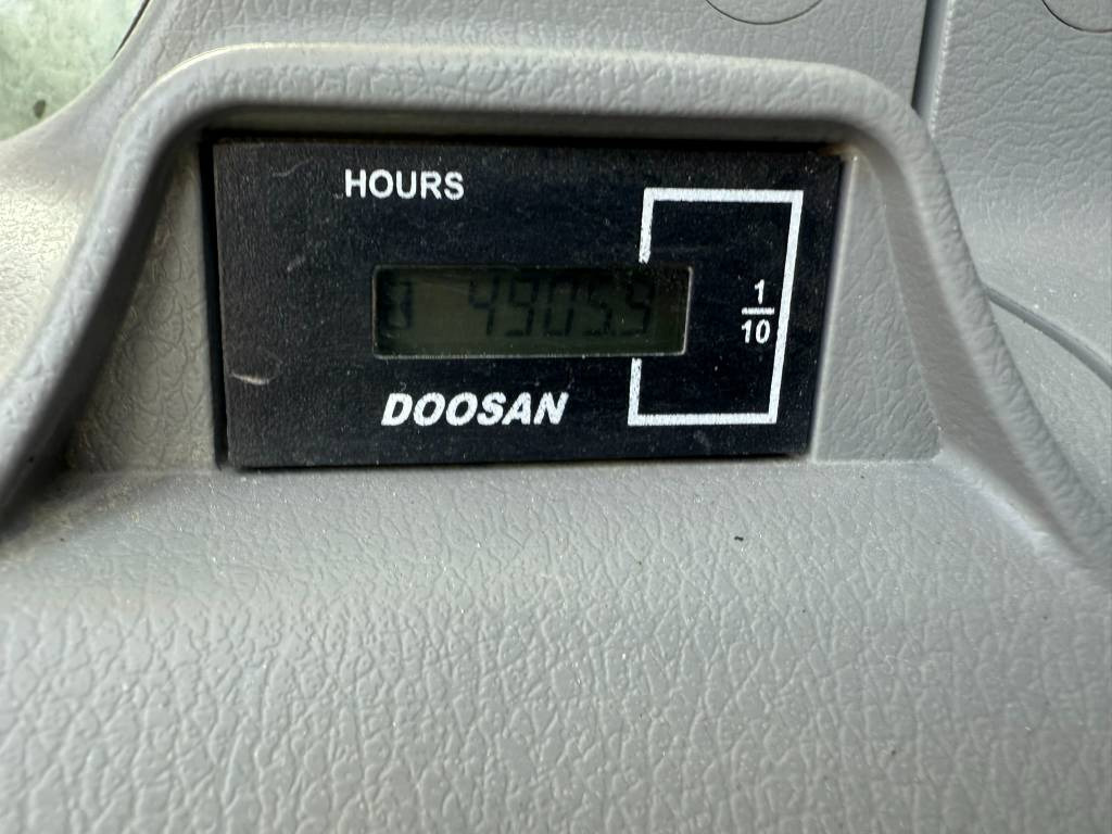 Escavadora de rastos Doosan DX 300 LC-5: foto 19 Escavadora de rastos Doosan DX 300 LC-5: foto 19