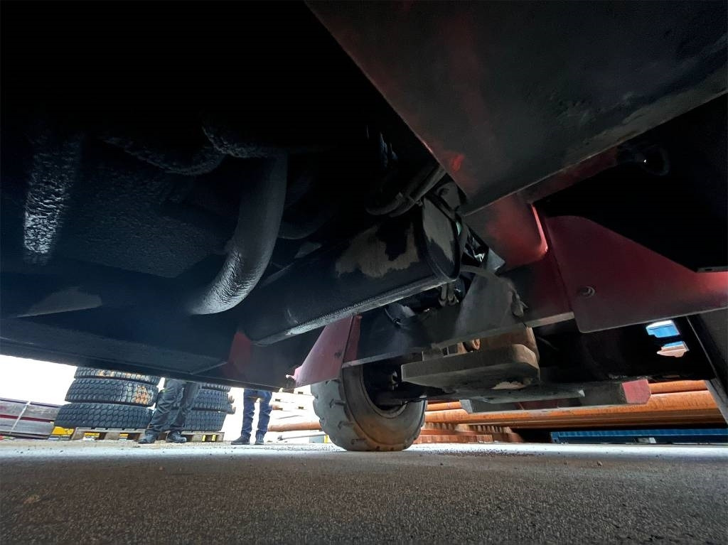 Empilhadeira a diesel Kalmar DCE 120-12: foto 15 Empilhadeira a diesel Kalmar DCE 120-12: foto 15