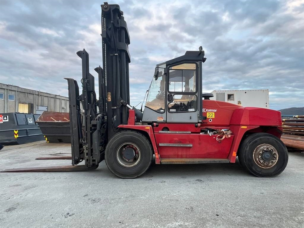 Empilhadeira a diesel Kalmar DCE 120-12: foto 7 Empilhadeira a diesel Kalmar DCE 120-12: foto 7