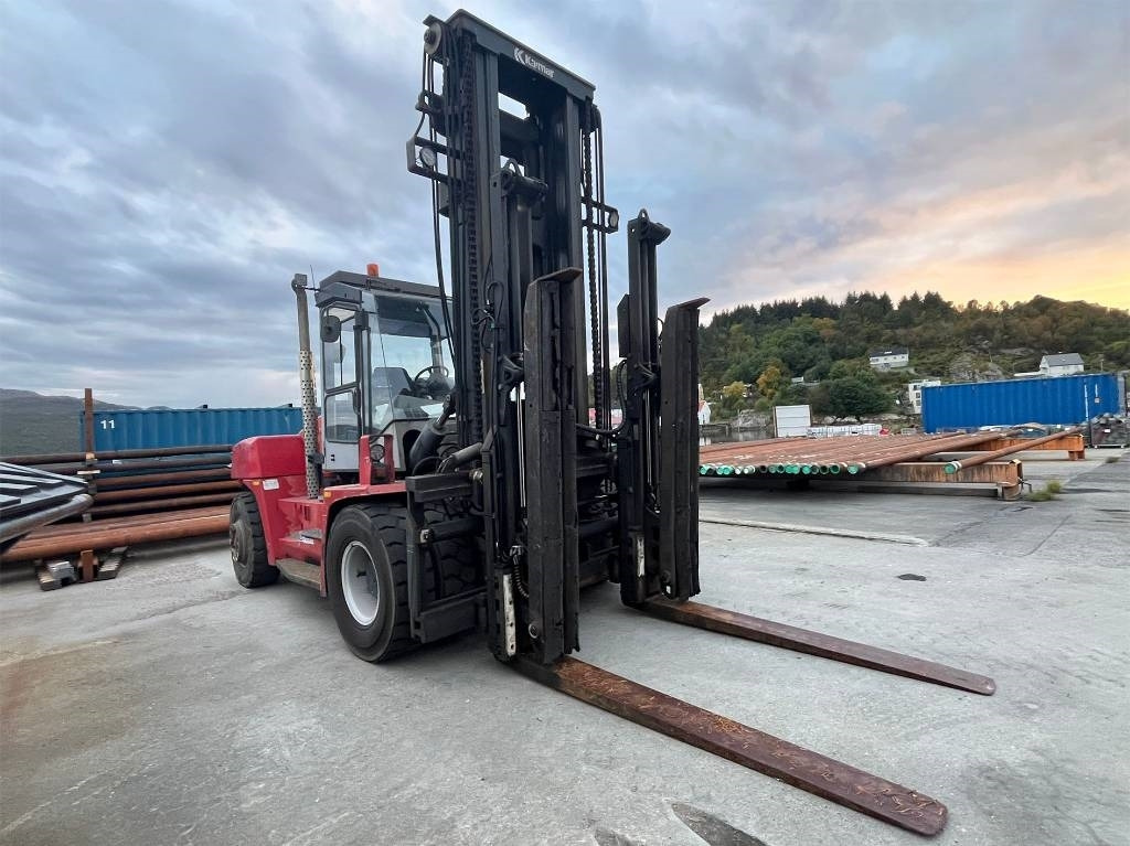 Empilhadeira a diesel Kalmar DCE 120-12: foto 10 Empilhadeira a diesel Kalmar DCE 120-12: foto 10