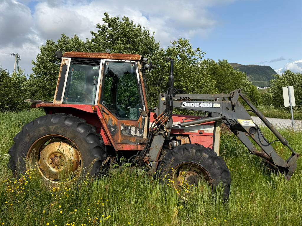 Massey Ferguson 675 - Trator: foto 3 Massey Ferguson 675 - Trator: foto 3