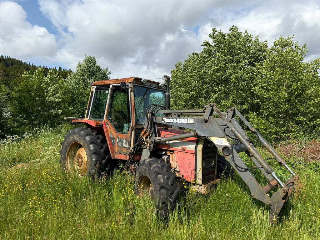 Massey Ferguson 675 - Trator: foto 4 Massey Ferguson 675 - Trator: foto 4