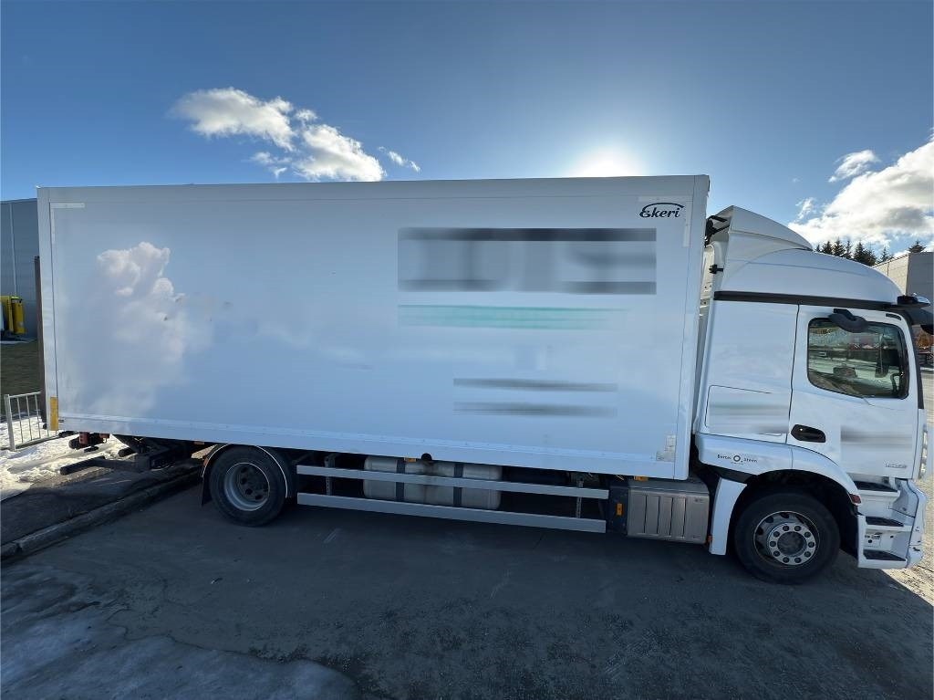 Mercedes-Benz Actros 1833 - Camião furgão: foto 4 Mercedes-Benz Actros 1833 - Camião furgão: foto 4