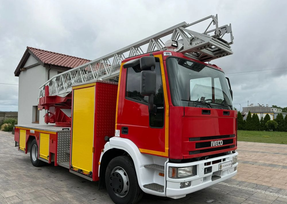 Iveco Eurocargo 130E24 - Carro de bombeiro: foto 1 Iveco Eurocargo 130E24 - Carro de bombeiro: foto 1