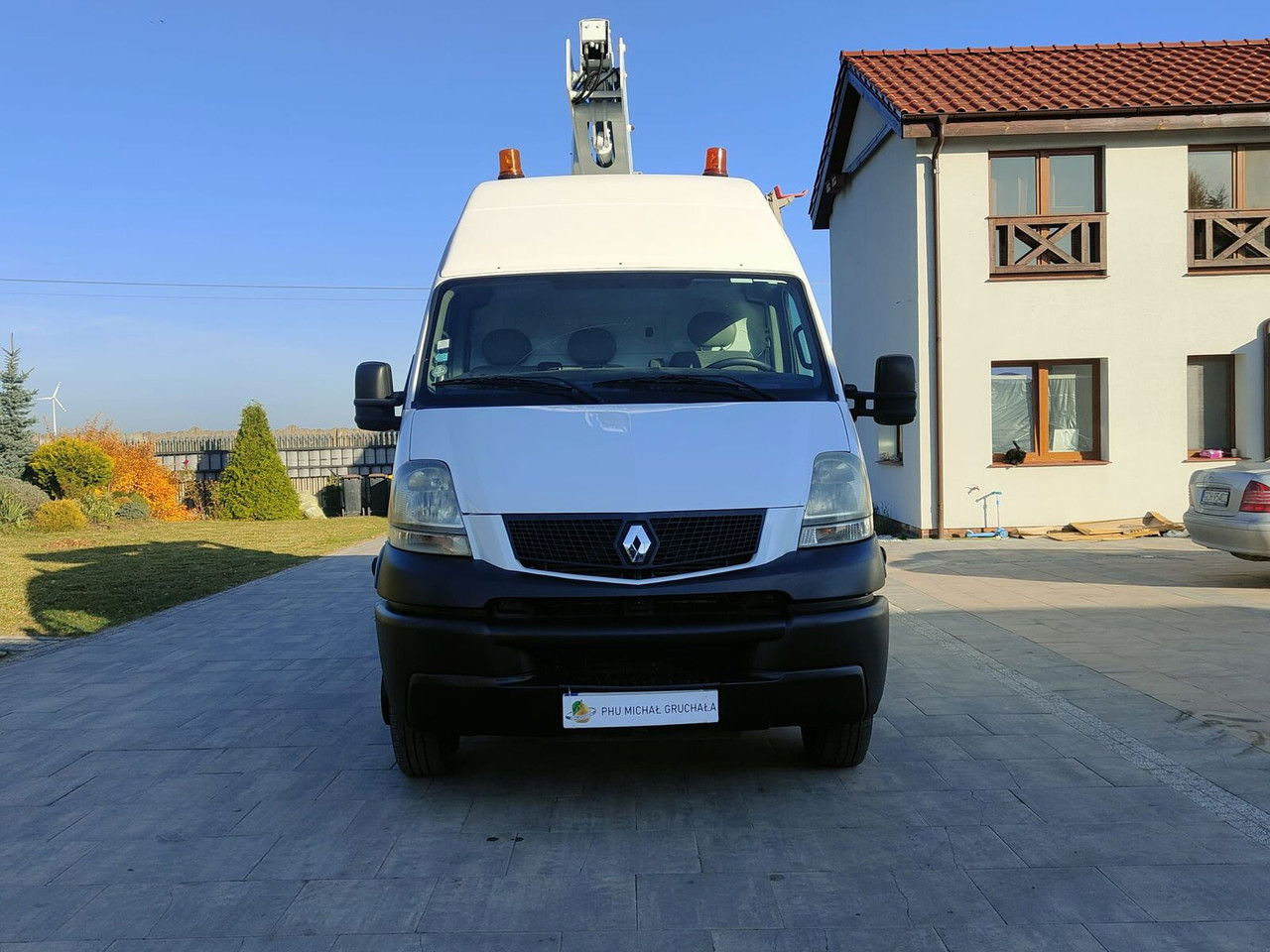 Renault Mascott 3.0 - Caminhão com plataforma aérea: foto 2 Renault Mascott 3.0 - Caminhão com plataforma aérea: foto 2